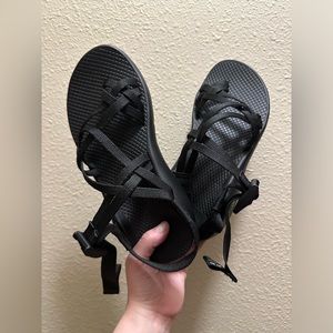 Chacos like New black womens sandals